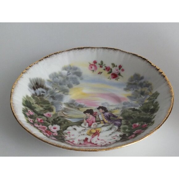 RARE Paragon Teacup and Saucer Marlborough Courting Couple Made in England   - Picture 4 of 16